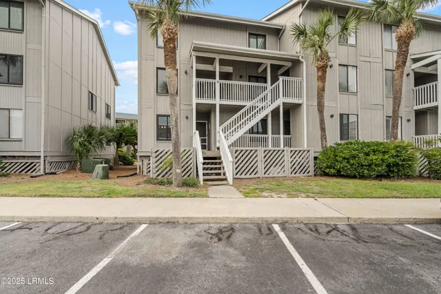 $294,000 | 3 Cedar Reef, Unit E108, Harbor Island, SC 29920