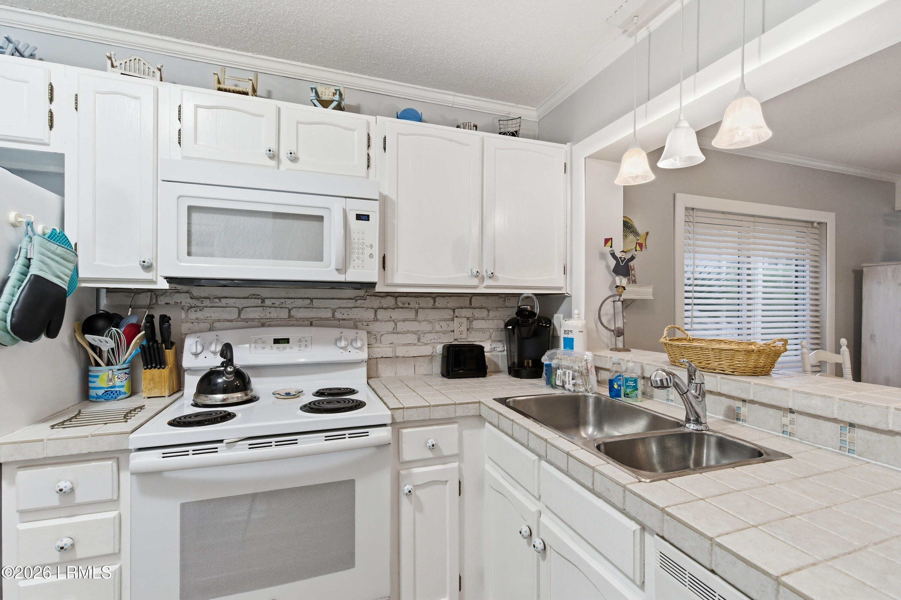 3 Cedar Reef, Unit E108 Harbor Island, SC 29920 - Photo 6 of 23 DSC04271