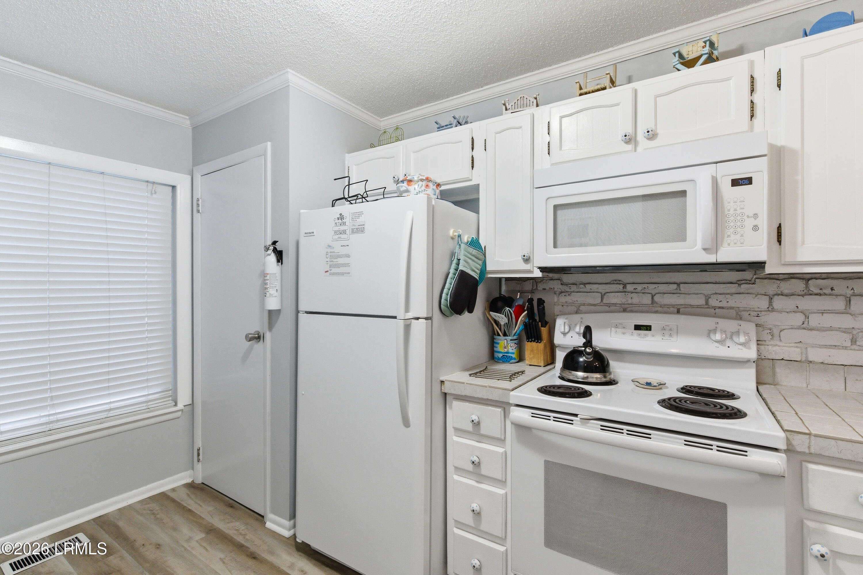 3 Cedar Reef, Unit E108 Harbor Island, SC 29920 - Photo 8 of 23 DSC04281