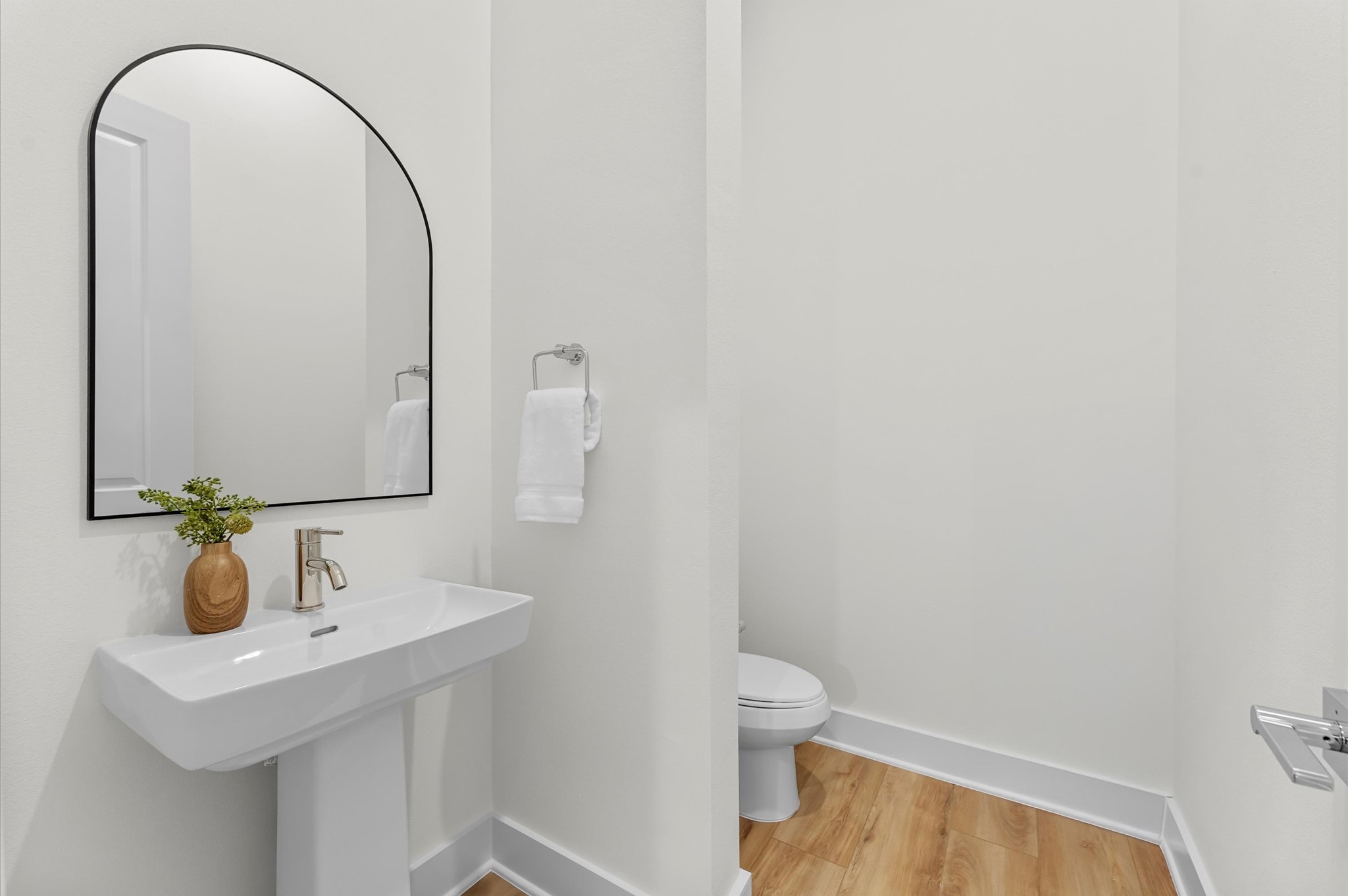 4129 De George Street Houston, TX 77009 - Photo 22 of 46 a bathroom with a sink and a mirror
