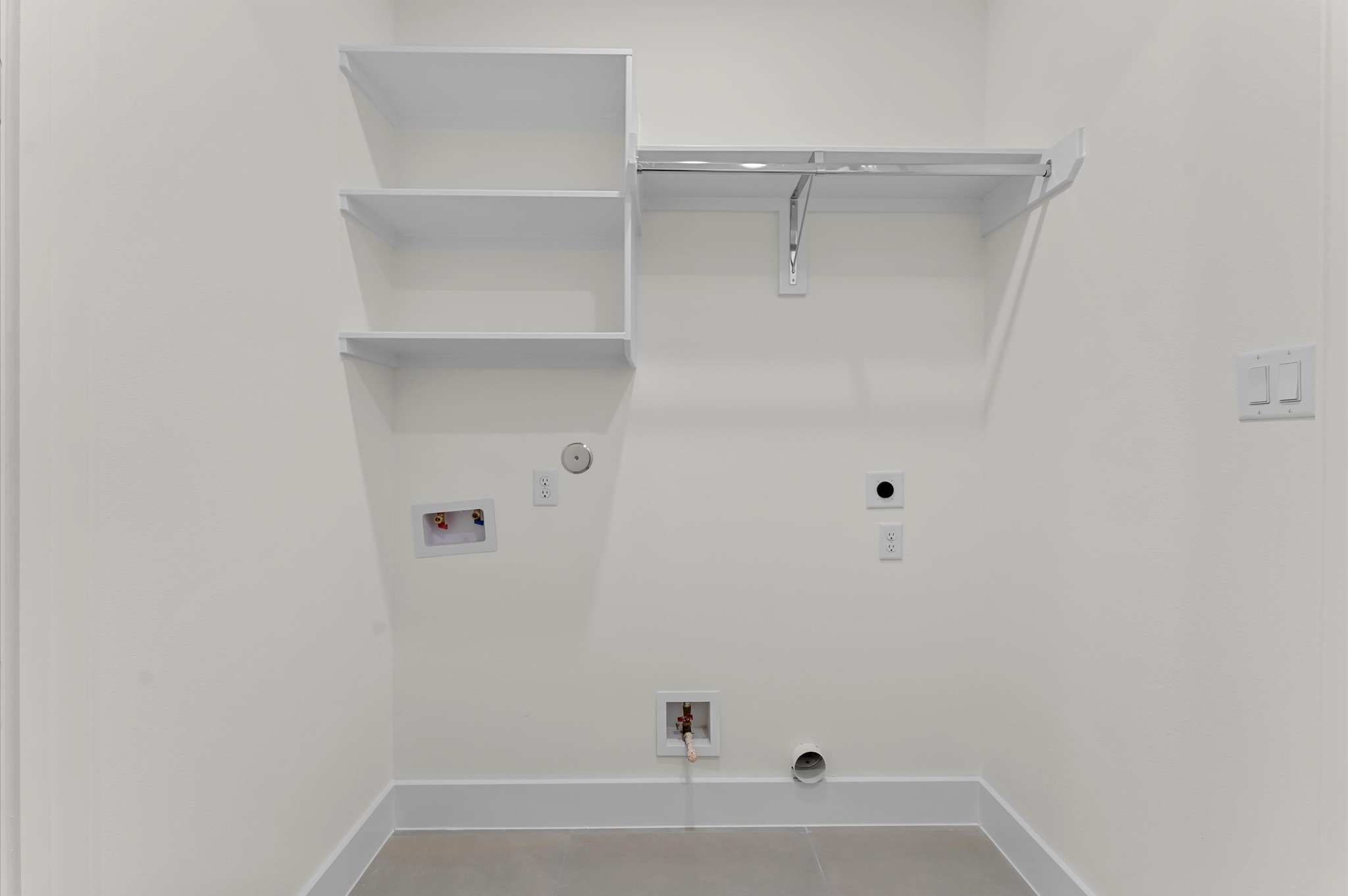 4129 De George Street Houston, TX 77009 - Photo 31 of 46 a view of walk in closet with empty racks