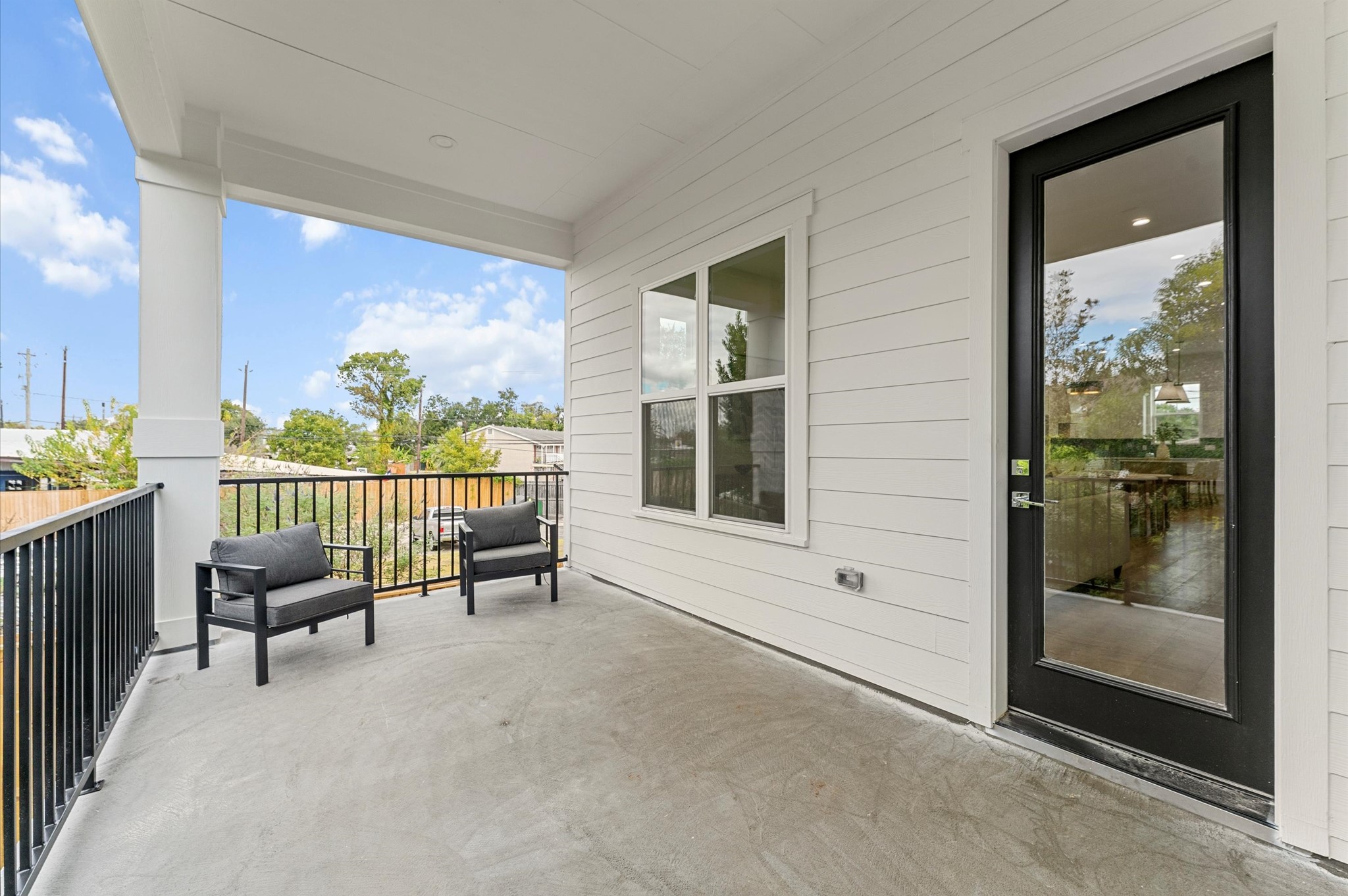4129 De George Street Houston, TX 77009 - Photo 7 of 46 2nd Floor Terrace.