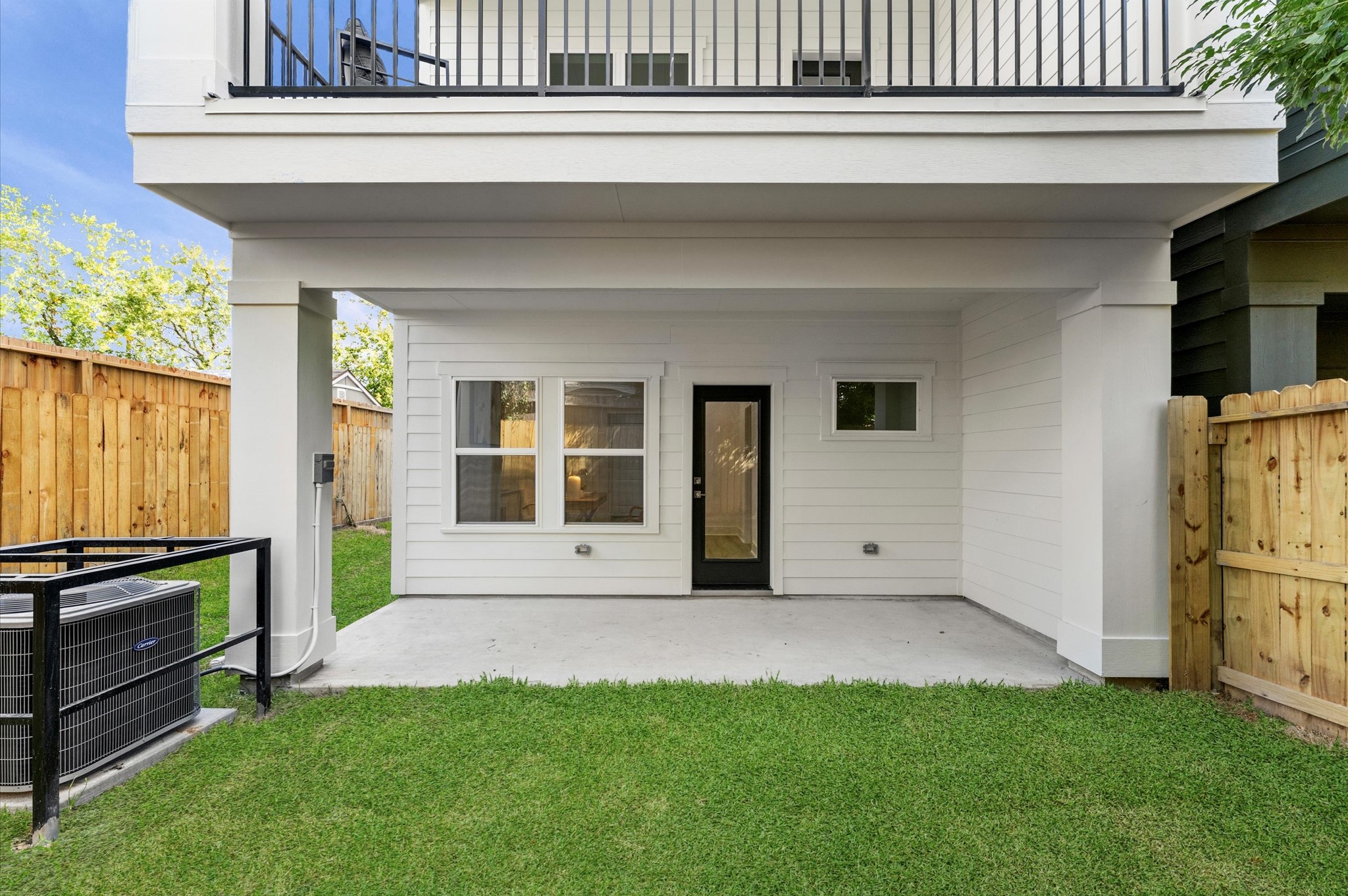 4129 De George Street Houston, TX 77009 - Photo 8 of 46 a view of front door of house