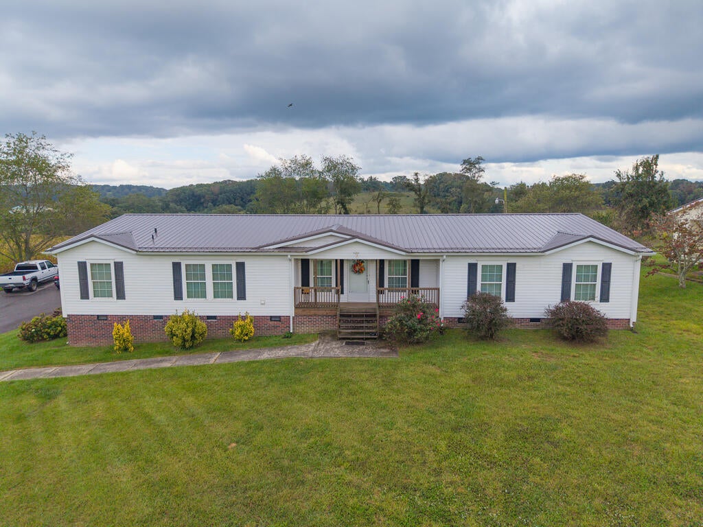 768 Ivanhoe Road Max Meadows, VA 24360 - Photo 3 of 42 Gallery Image 3
