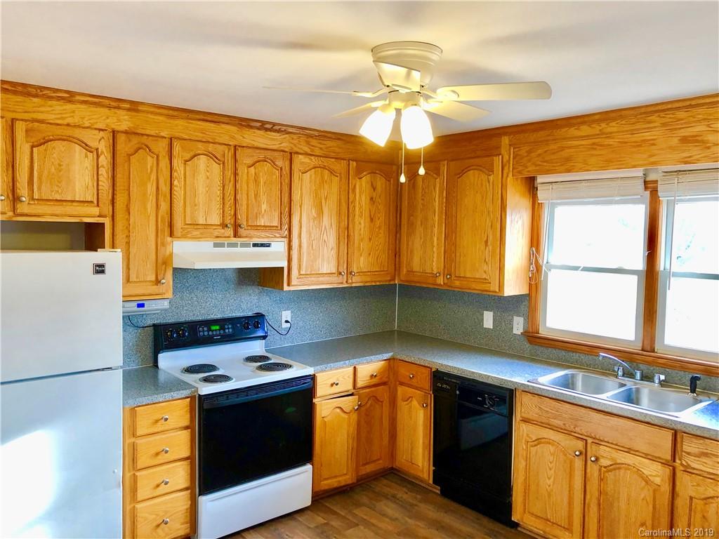 302 Lawyers Road Monroe, NC 28110 - Photo 5 of 9 Gallery Image 5