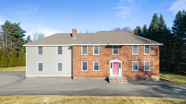 $720,000 | 100 School Street, Salem, NH 03079