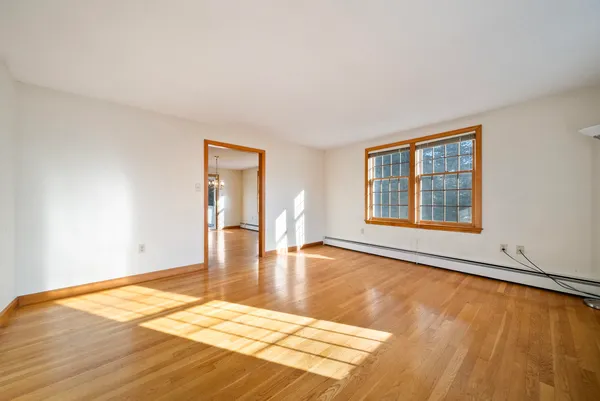 $720,000 | 100 School Street, Salem, NH 03079