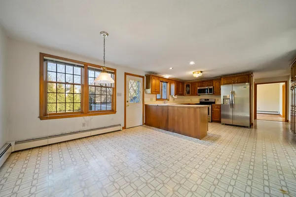 $720,000 | 100 School Street, Salem, NH 03079