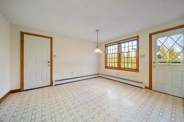 $720,000 | 100 School Street, Salem, NH 03079