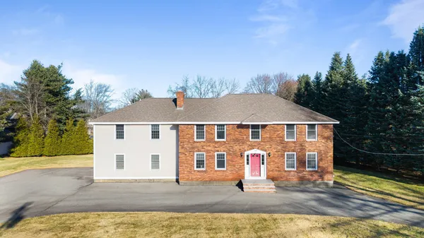 $720,000 | 100 School Street, Salem, NH 03079