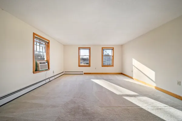 $720,000 | 100 School Street, Salem, NH 03079