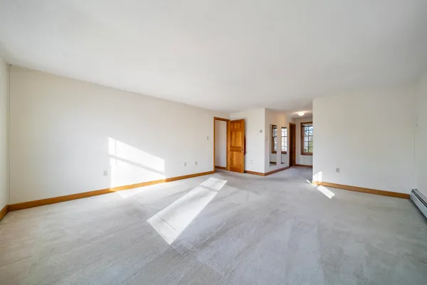 $720,000 | 100 School Street, Salem, NH 03079