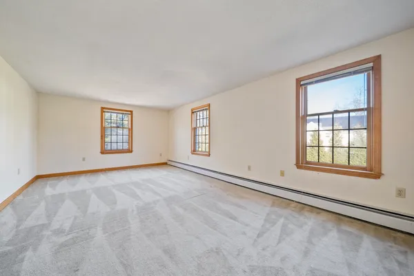 $720,000 | 100 School Street, Salem, NH 03079