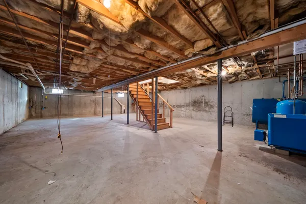 $720,000 | 100 School Street, Salem, NH 03079