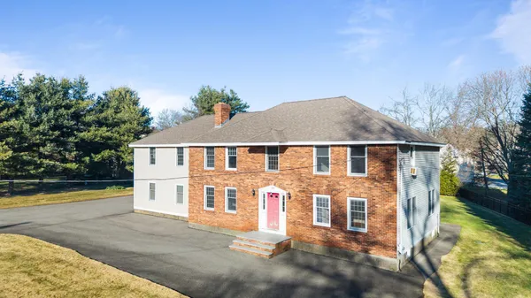 $720,000 | 100 School Street, Salem, NH 03079