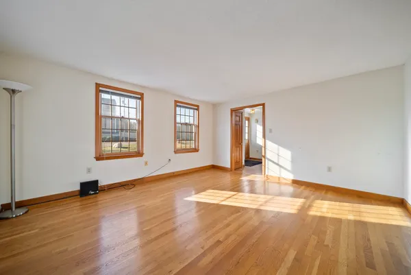 $720,000 | 100 School Street, Salem, NH 03079