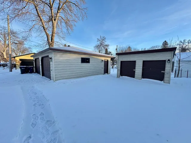 $249,900 | 926 North Aurdal Avenue, Fergus Falls, MN 56537
