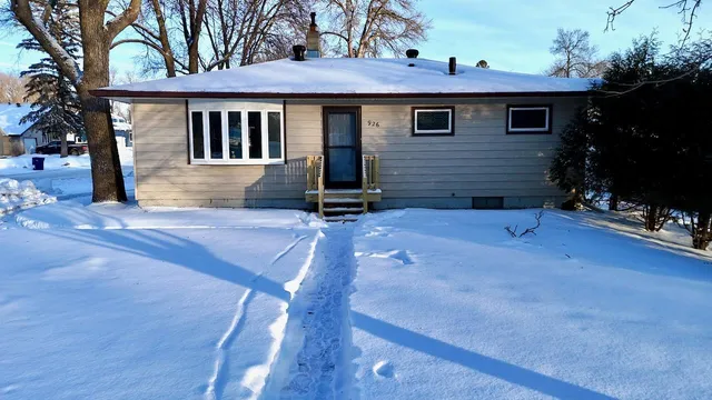 $249,900 | 926 North Aurdal Avenue, Fergus Falls, MN 56537