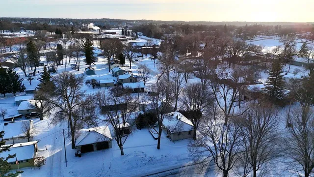 $249,900 | 926 North Aurdal Avenue, Fergus Falls, MN 56537