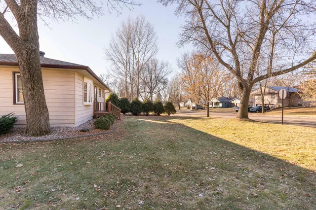 $249,900 | 926 North Aurdal Avenue, Fergus Falls, MN 56537