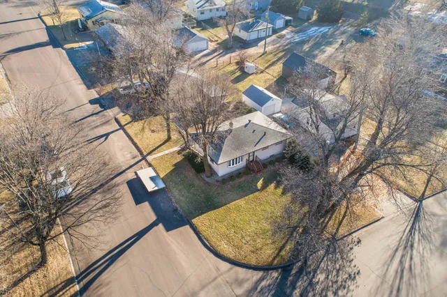 $249,900 | 926 North Aurdal Avenue, Fergus Falls, MN 56537