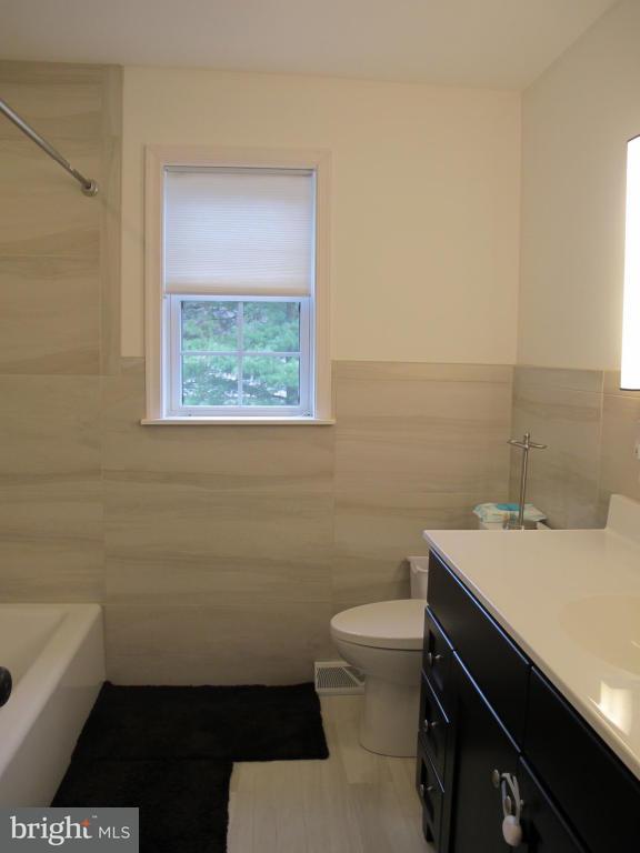 2729 Spring Valley Road Lancaster, PA 17601 - Photo 19 of 32 Gallery Image 19