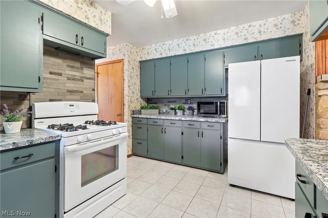 15186 Drake Road Strongsville, OH 44136 - Photo 13 of 50 Gallery Image 13