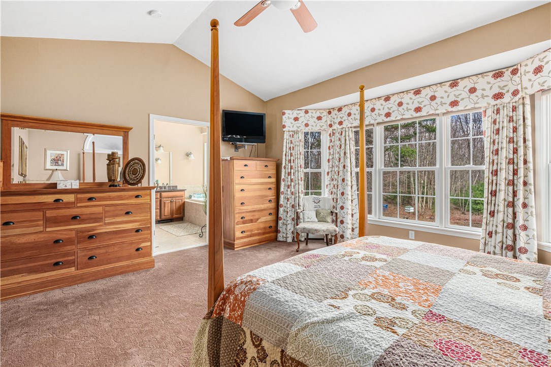 197 Chocolog Road Uxbridge, MA 01569 - Photo 16 of 32 Gallery Image 16