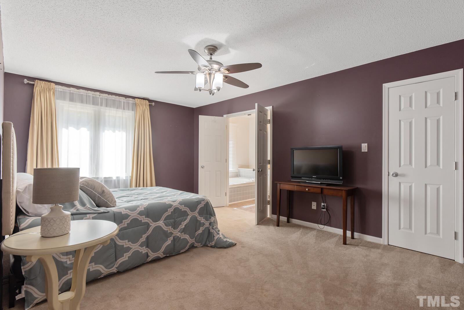 8613 Vanburgh Court Raleigh, NC 27615 - Photo 11 of 23 Gallery Image 11
