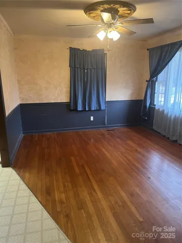 a view of a livingroom with a fireplace