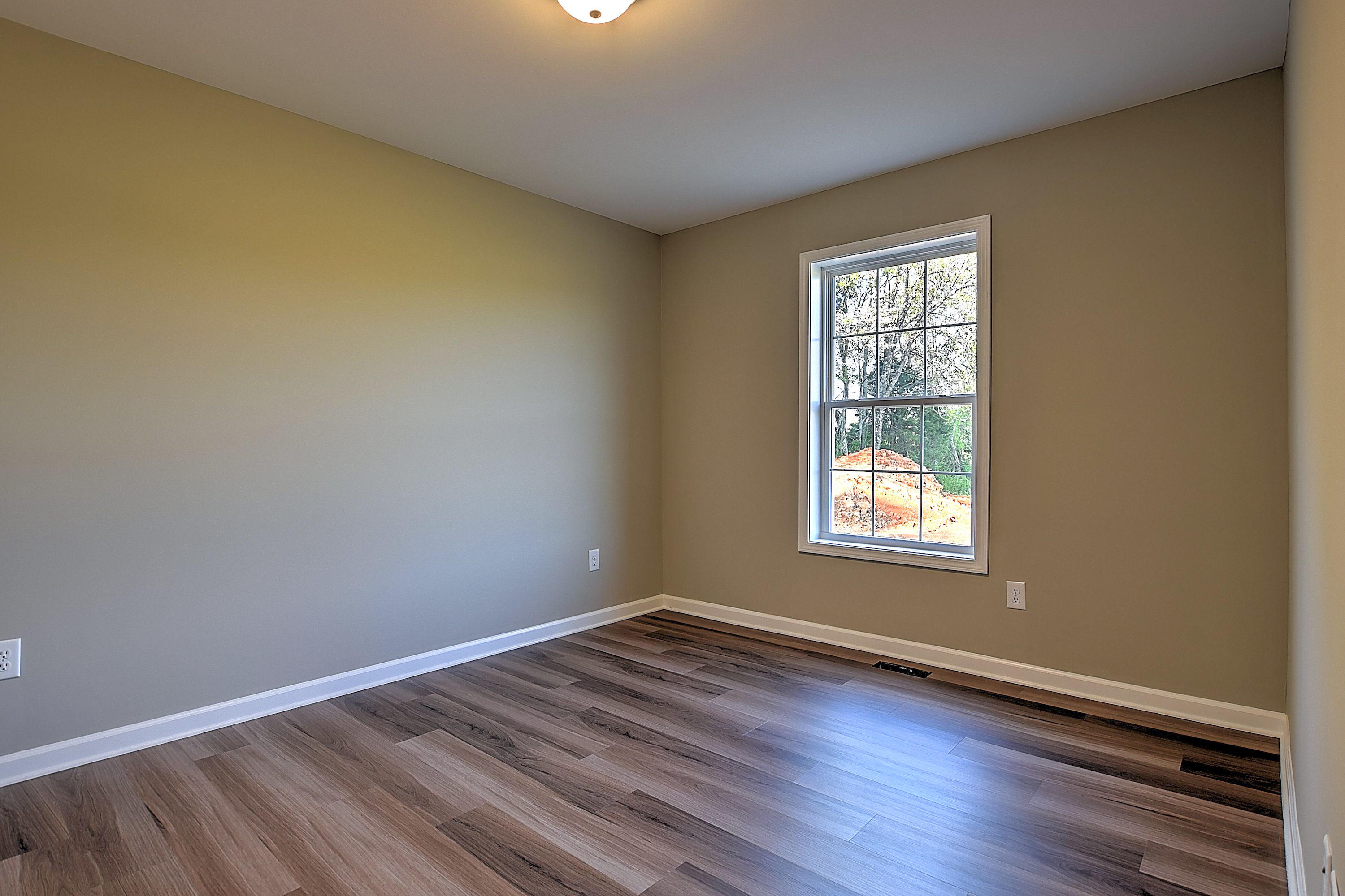150 Carr Lane Fall Branch, TN 37656 - Photo 21 of 33 150 Carr Ln-23