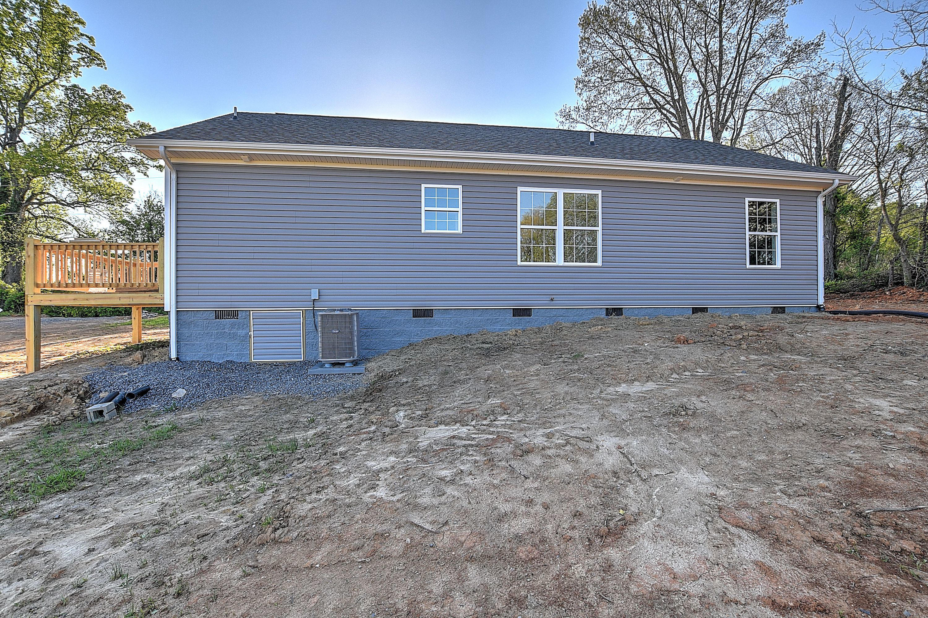 150 Carr Lane Fall Branch, TN 37656 - Photo 32 of 33 150 Carr Ln-35