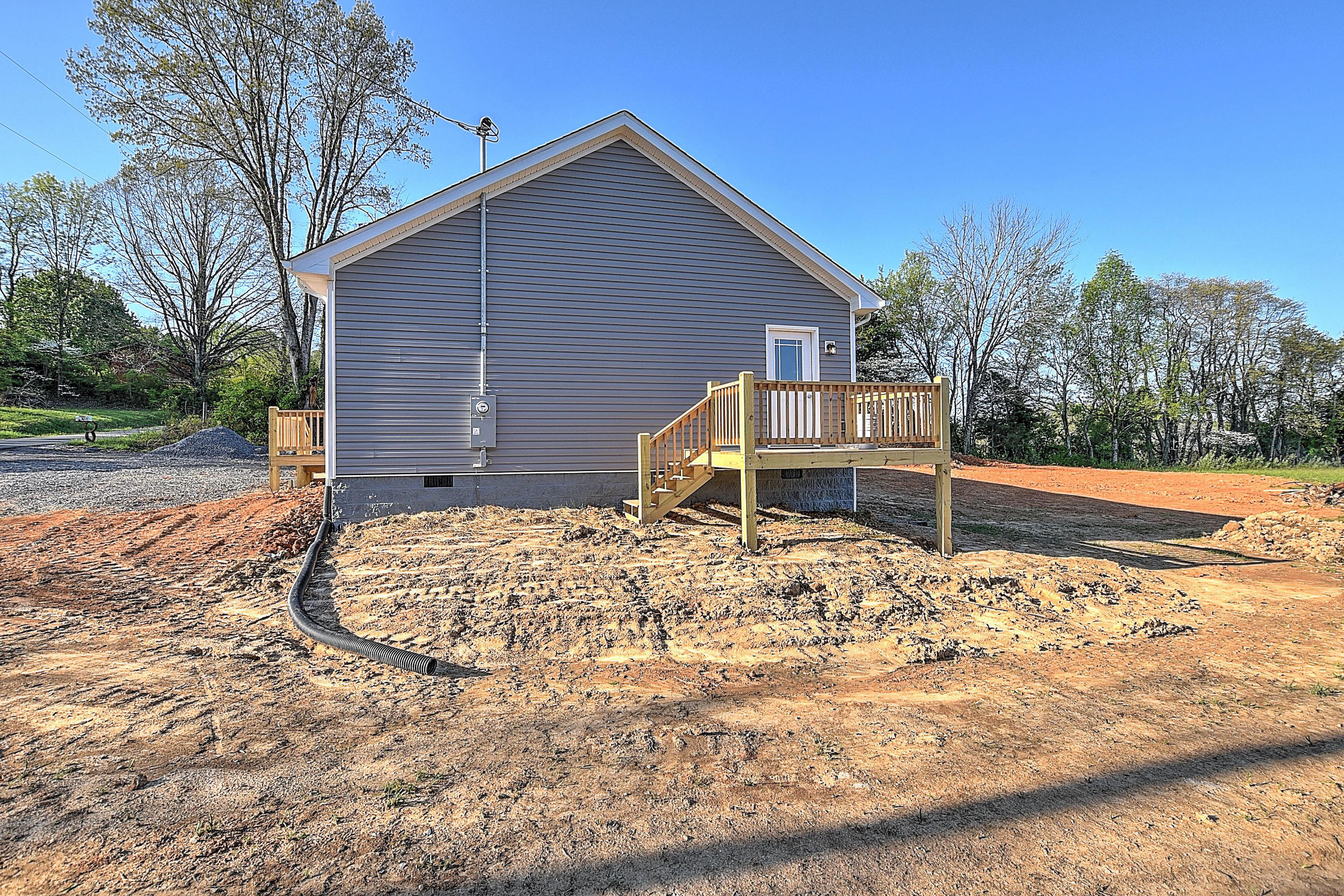 150 Carr Lane Fall Branch, TN 37656 - Photo 33 of 33 150 Carr Ln-36