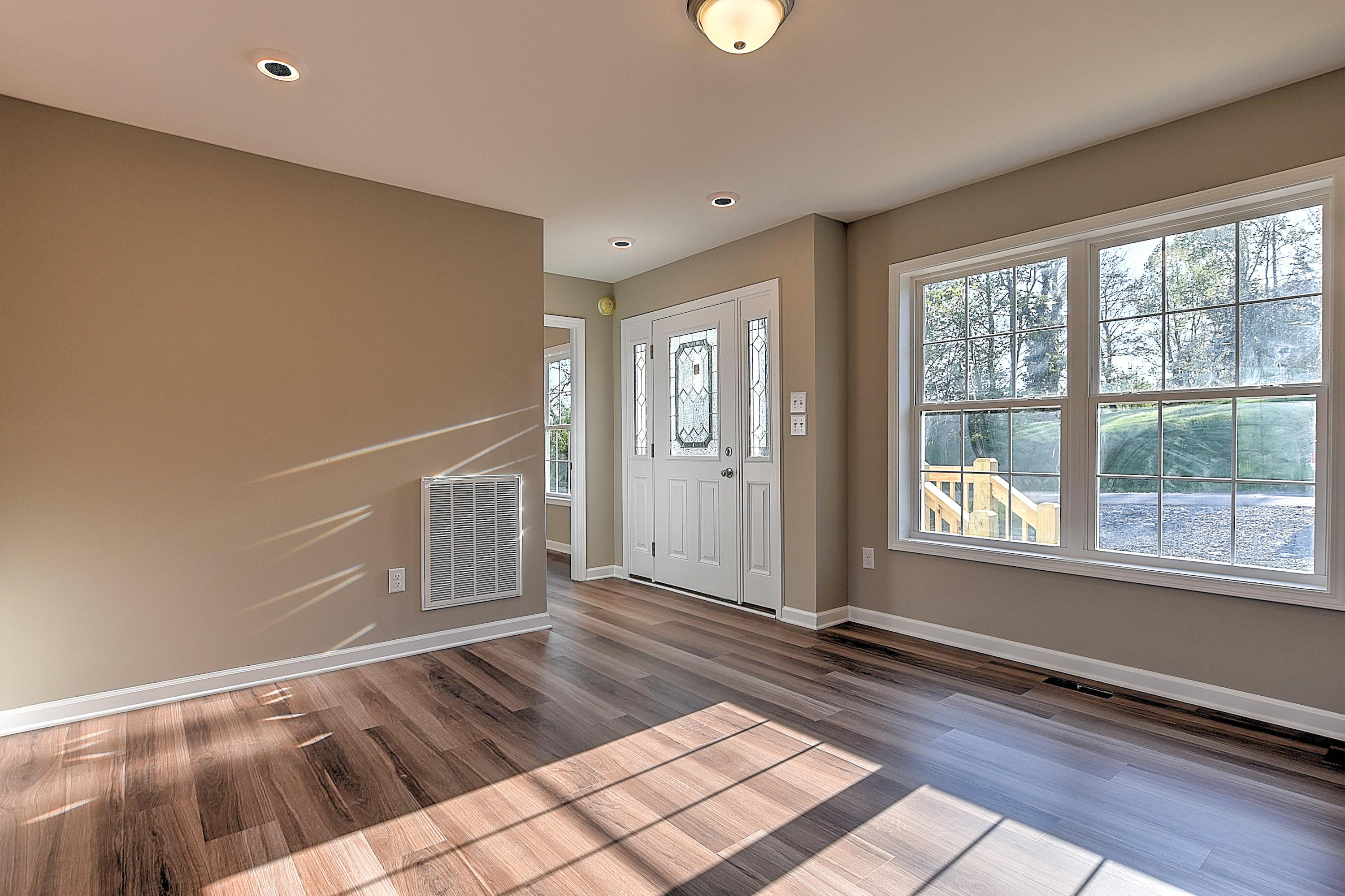 150 Carr Lane Fall Branch, TN 37656 - Photo 6 of 33 150 Carr Ln-8