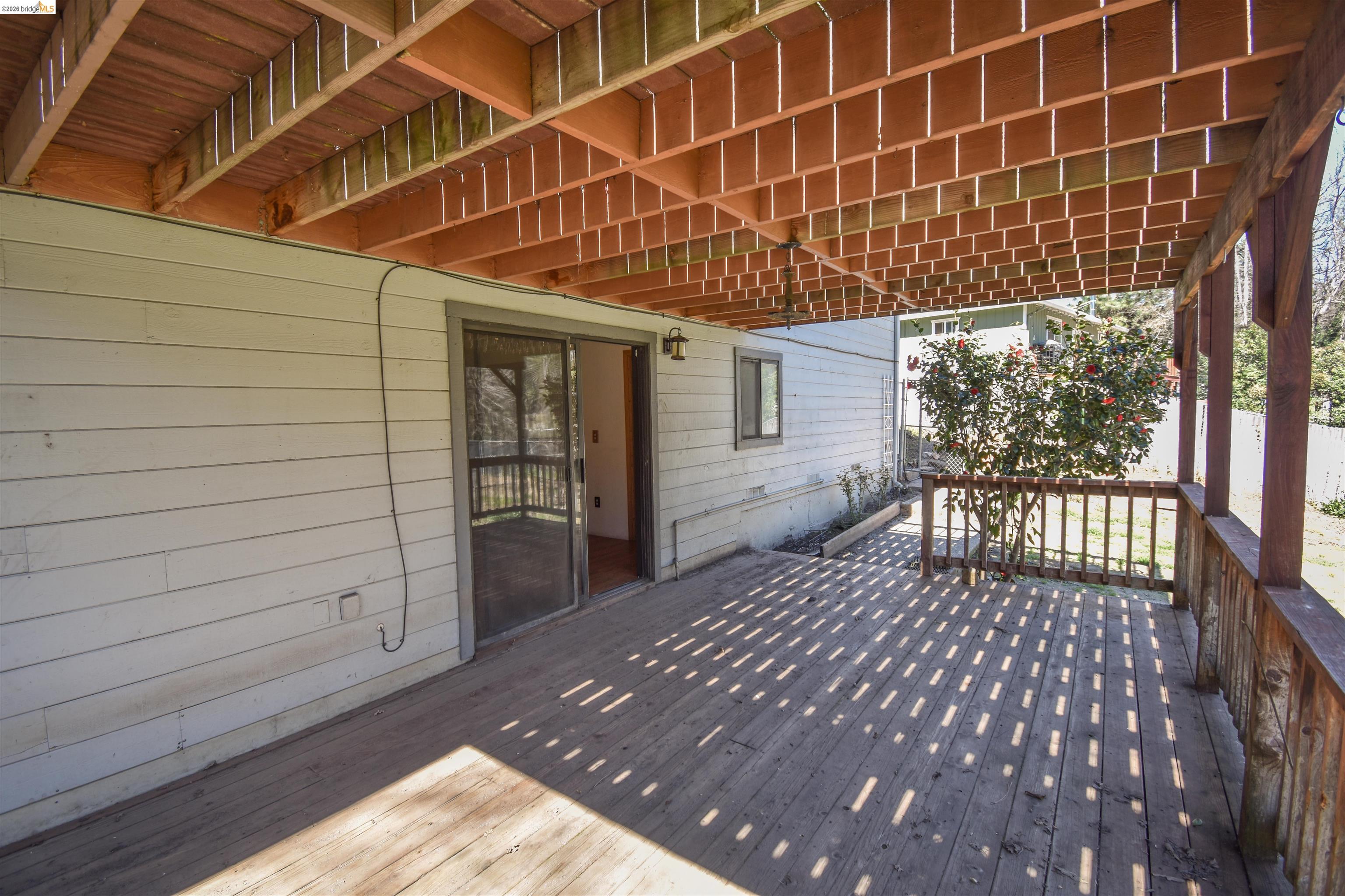21515 Bellview Creek Road Sonora, CA 95370 - Photo 27 of 31 View of wooden deck