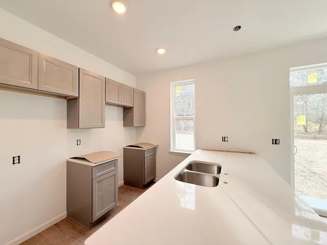 $342,900 | 1589 Meadowview Court, Whitewater, WI 53190