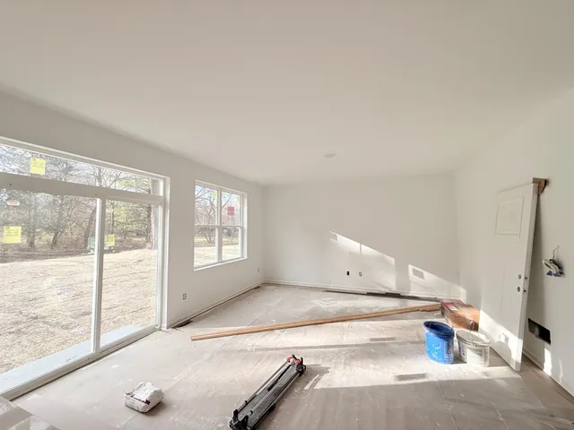 $342,900 | 1589 Meadowview Court, Whitewater, WI 53190