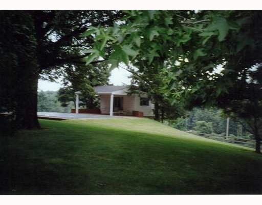 33 Merriman Road Sewickley Heights, PA 15143 - Photo 7 of 8 Swimming Pool/Hot Tub/Sauna.