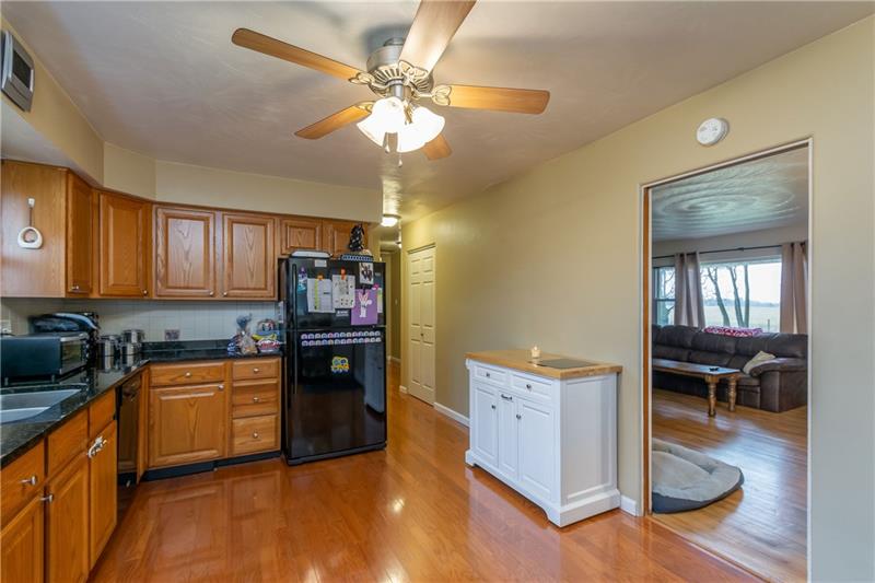 1140 Meridian Road Renfrew, PA 16053 - Photo 12 of 25