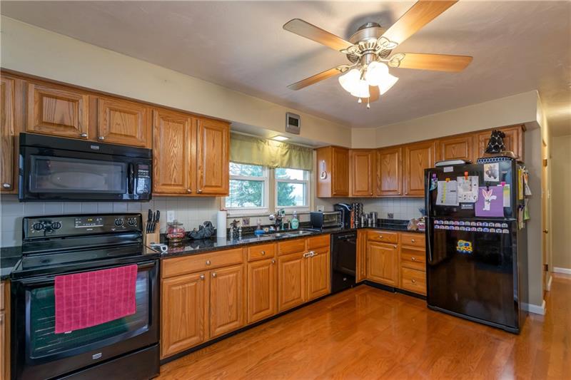 1140 Meridian Road Renfrew, PA 16053 - Photo 14 of 25