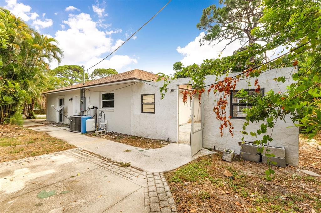 887 Leeward Road Venice, FL 34293 - Photo 37 of 38