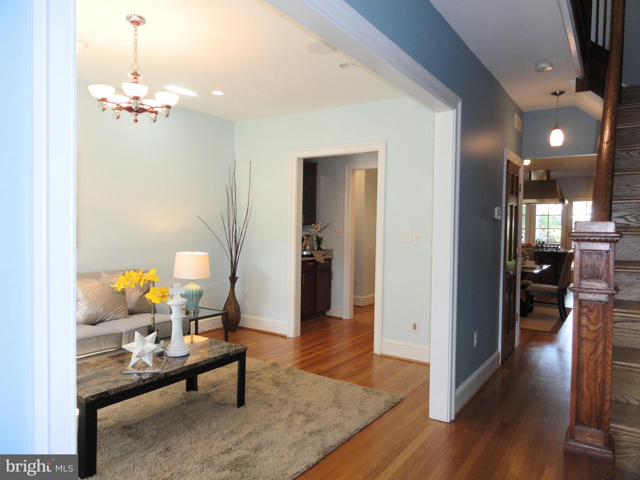 2443 Tunlaw Road Northwest Washington, DC 20007 - Photo 2 of 30 Side Hall Entry