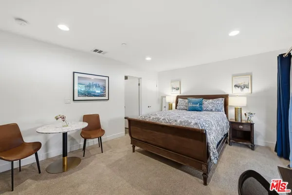 $7,000 | 5911 Saturn Street, Los Angeles, CA 90035