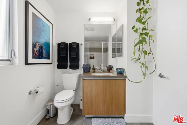 $7,000 | 5911 Saturn Street, Los Angeles, CA 90035