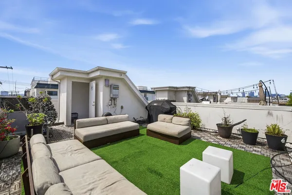 $7,000 | 5911 Saturn Street, Los Angeles, CA 90035