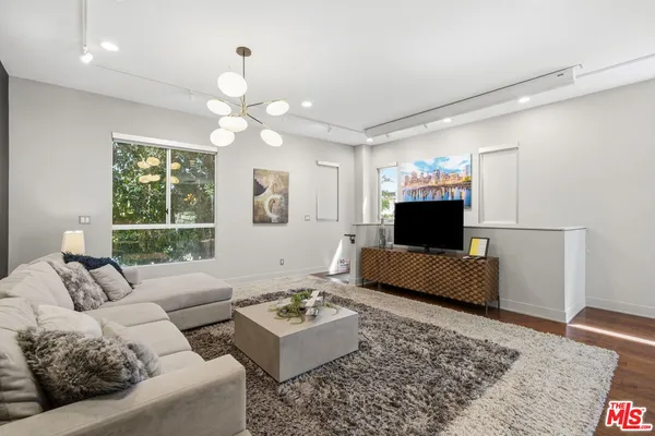 $7,000 | 5911 Saturn Street, Los Angeles, CA 90035