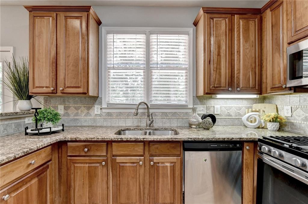 3545 Sentry View Trace Suwanee, GA 30024 - Photo 15 of 80