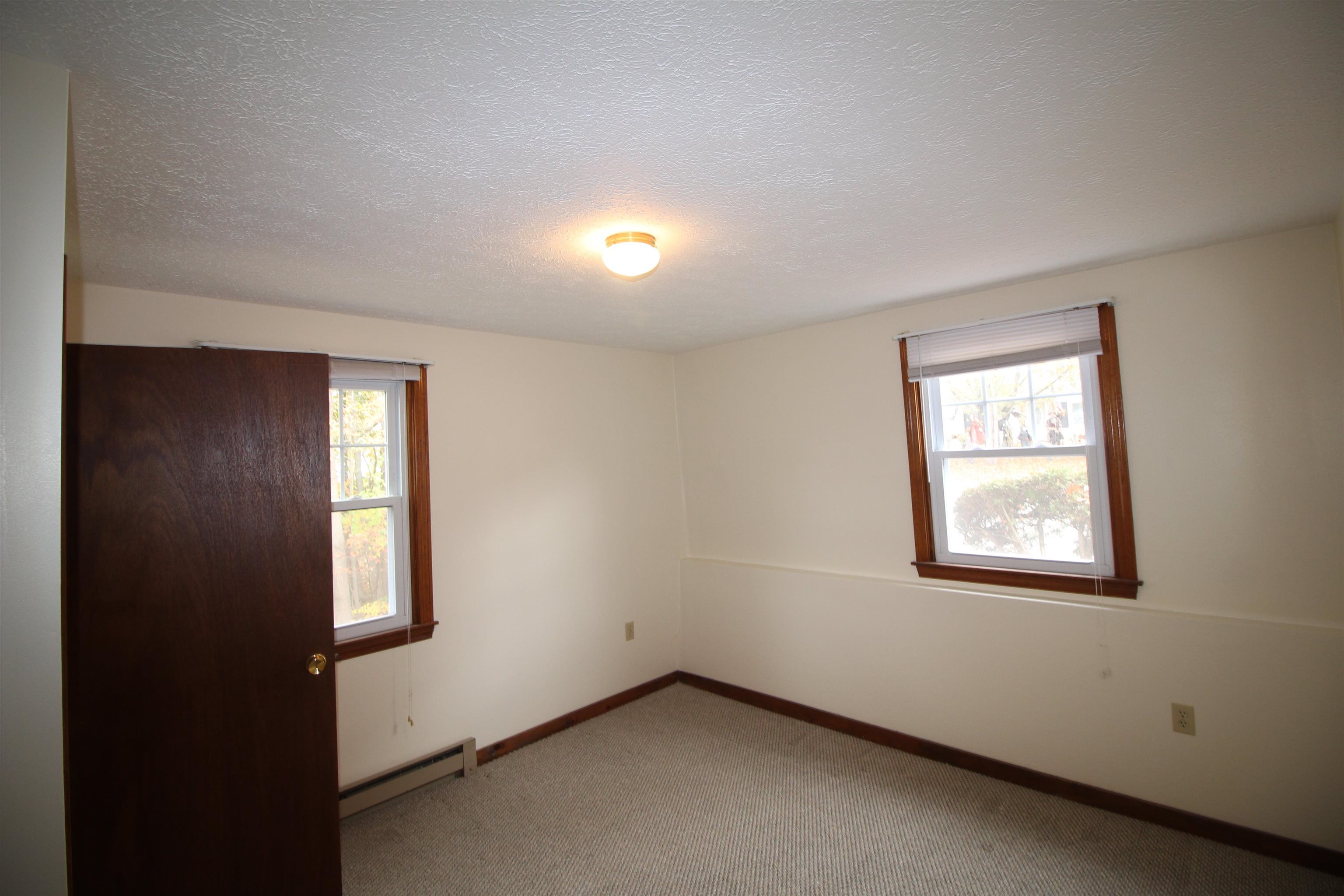 84 Franklin Street, Unit 3 Derry, NH 03038 - Photo 6 of 14