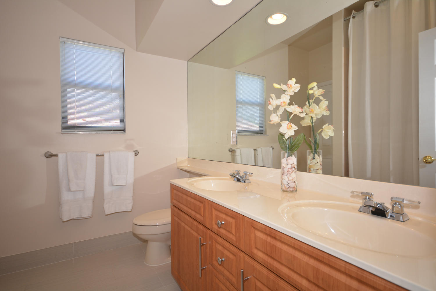 4801 Northwest 25th Way Boca Raton, FL 33434 - Photo 33 of 51 Jack & Jill Bathroom
