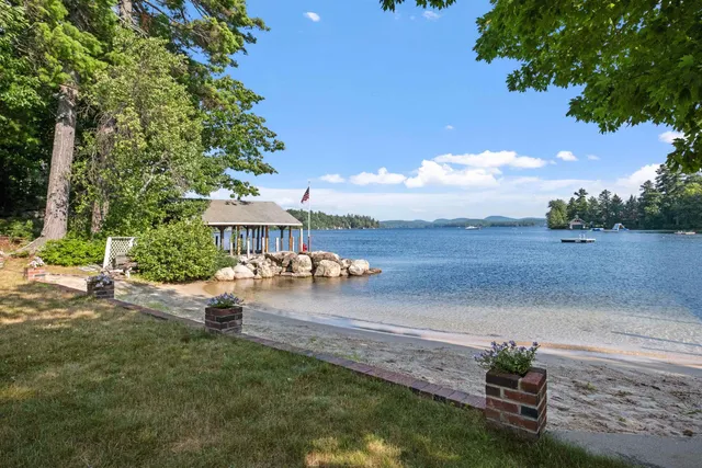 $2,595,000 | 208 Forest Road, Wolfeboro, NH 03894